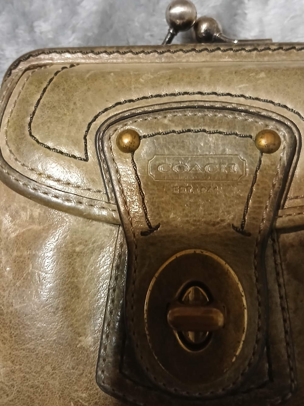 Coach Clay Grey Leather French Cut  Kisslock And  Turn-Lock Detail